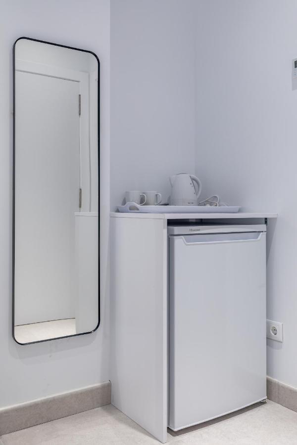 Comfortable Room Close To City Centre Valencia Exterior photo