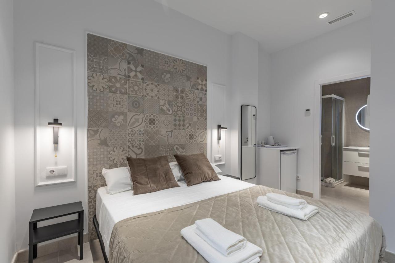 Comfortable Room Close To City Centre Valencia Exterior photo