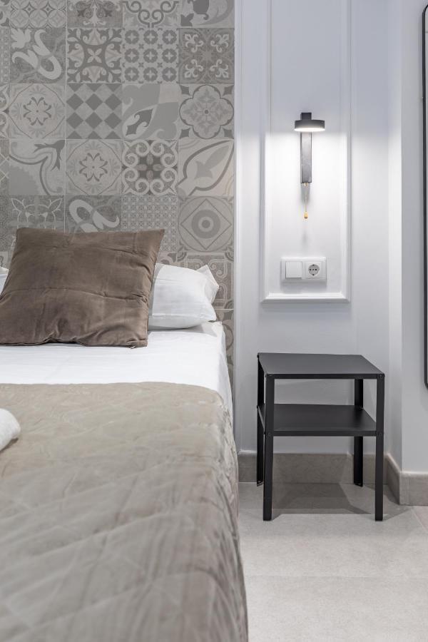 Comfortable Room Close To City Centre Valencia Exterior photo